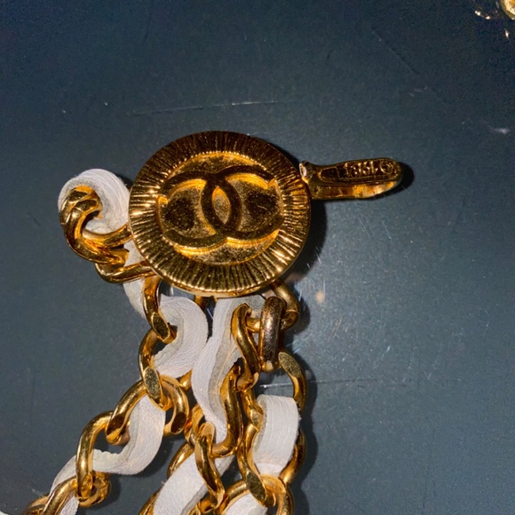 CHANEL CC Logo Charm Chain Belt Leather Gold White with box SMALL - Picture 4 of 10